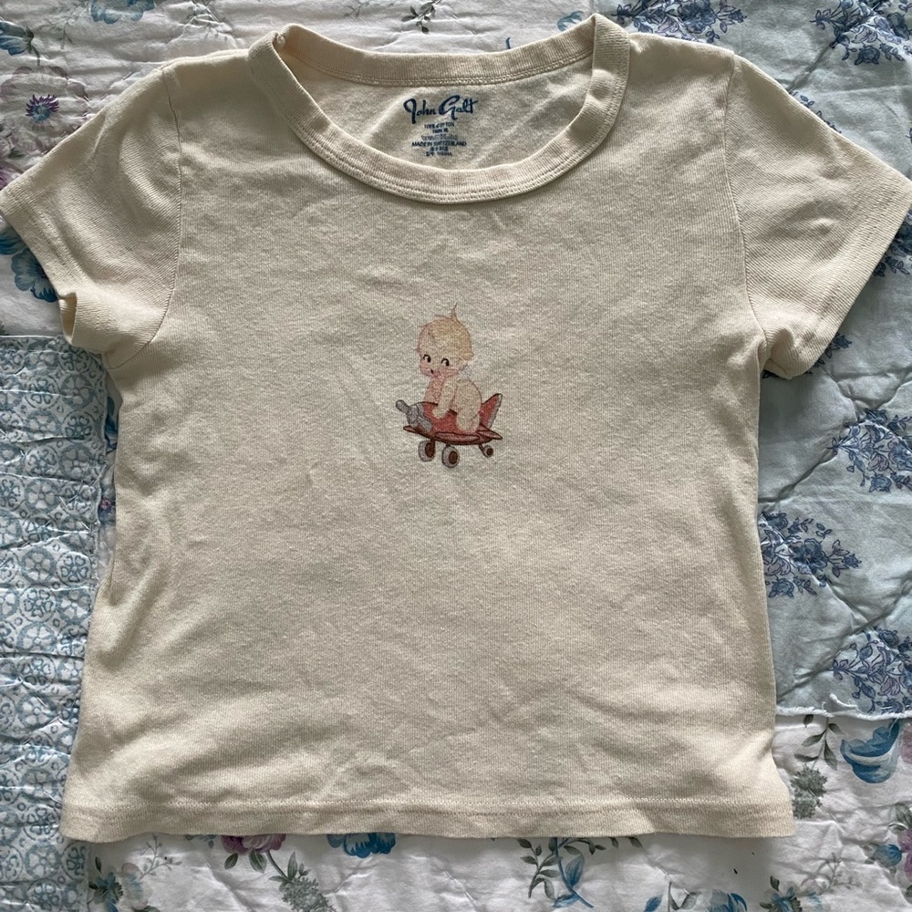 Brandy Melville Graphic Baby Tee